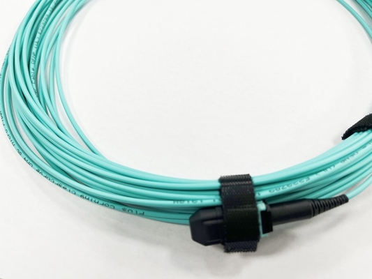 8F OM4 2 mm Außendurchmesser MPO(F)-MPO(F) Typ B OFNP Low Loss 13m