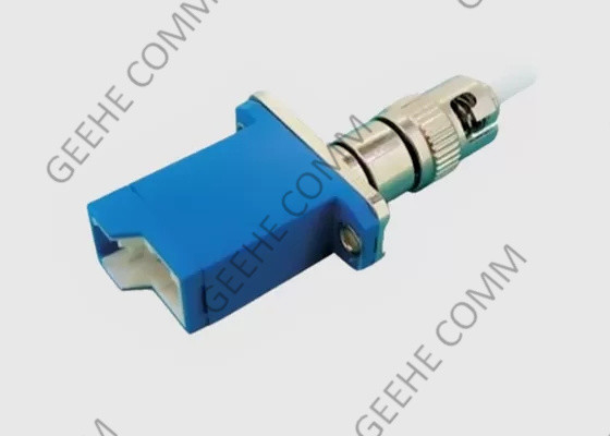 Frau des Soem-Fabrik-Monomode--E2000 zum männlichen hybriden Faser-Adapter FC