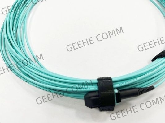 8F OM4 2 mm Außendurchmesser MPO(F)-MPO(F) Typ B OFNP Low Loss 13m